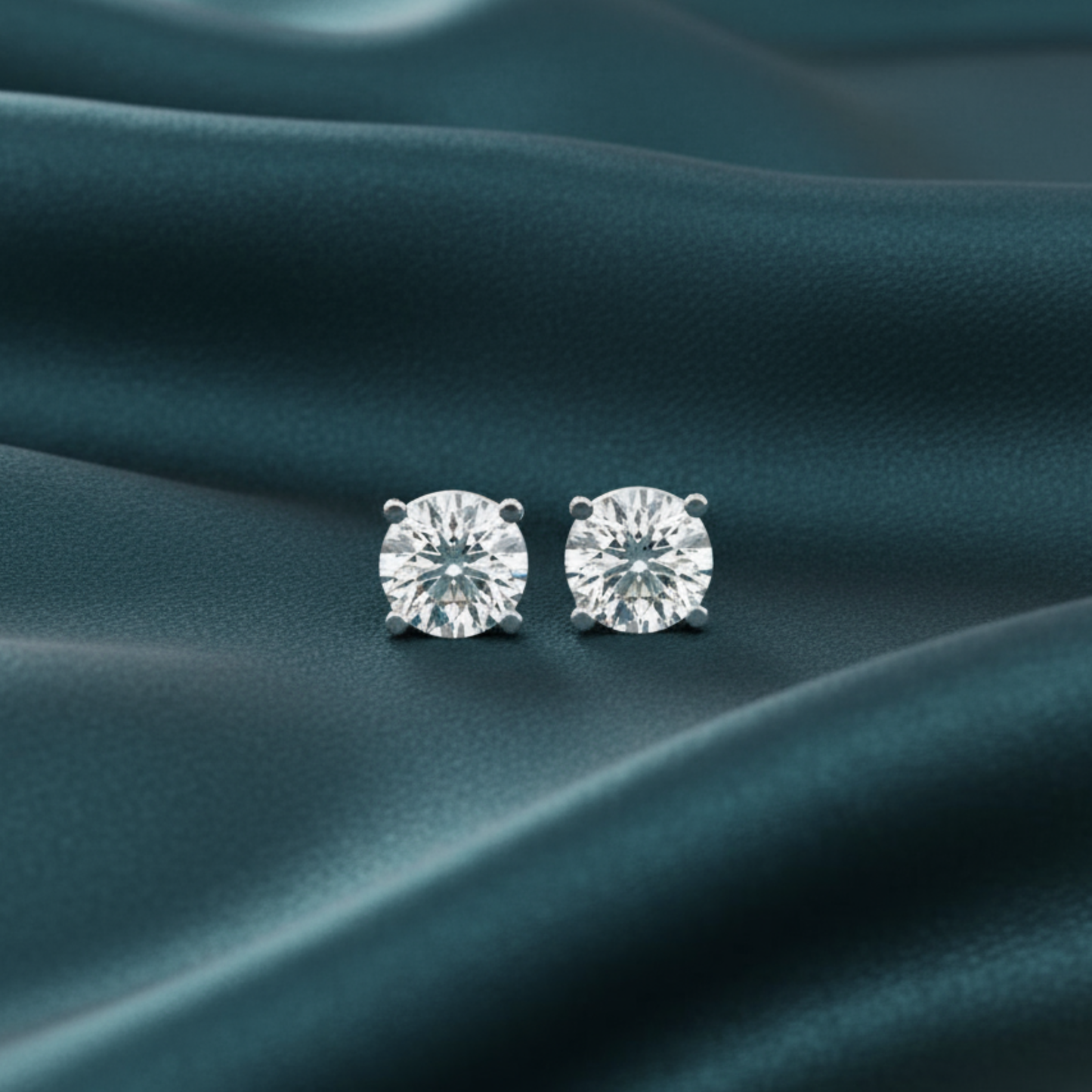 Classic Round Diamond Stud Earrings