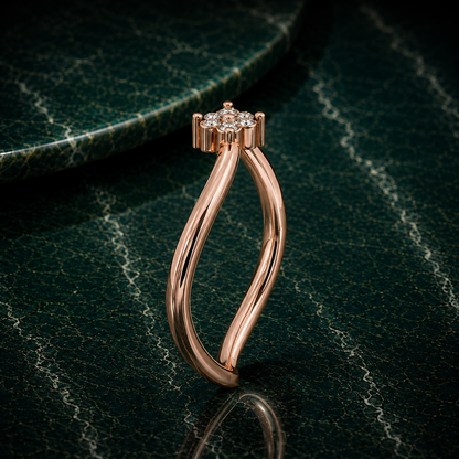 Minimalist Wavy Round Diamond Floral Ring