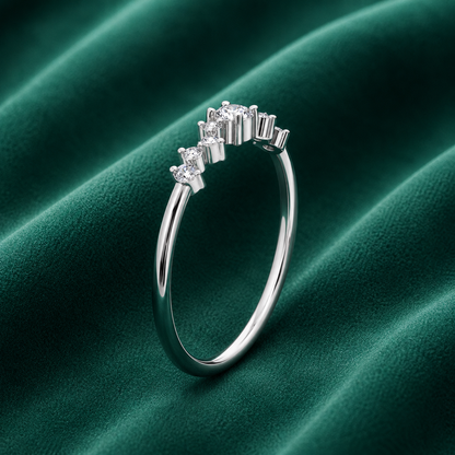 Minimalist Alternating Diamond Cluster Band