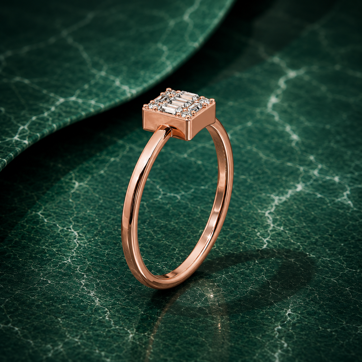 Geometric Diamond Cluster Ring