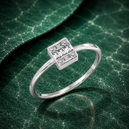 Geometric Diamond Cluster Ring