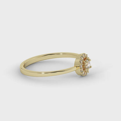 Sparkling Round Cut Diamond Halo Solitaire Ring